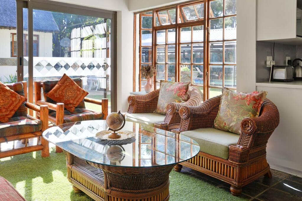 Mawethu Peaceful Garden With Covered Pool And Braai Area Cape Town Exterior photo