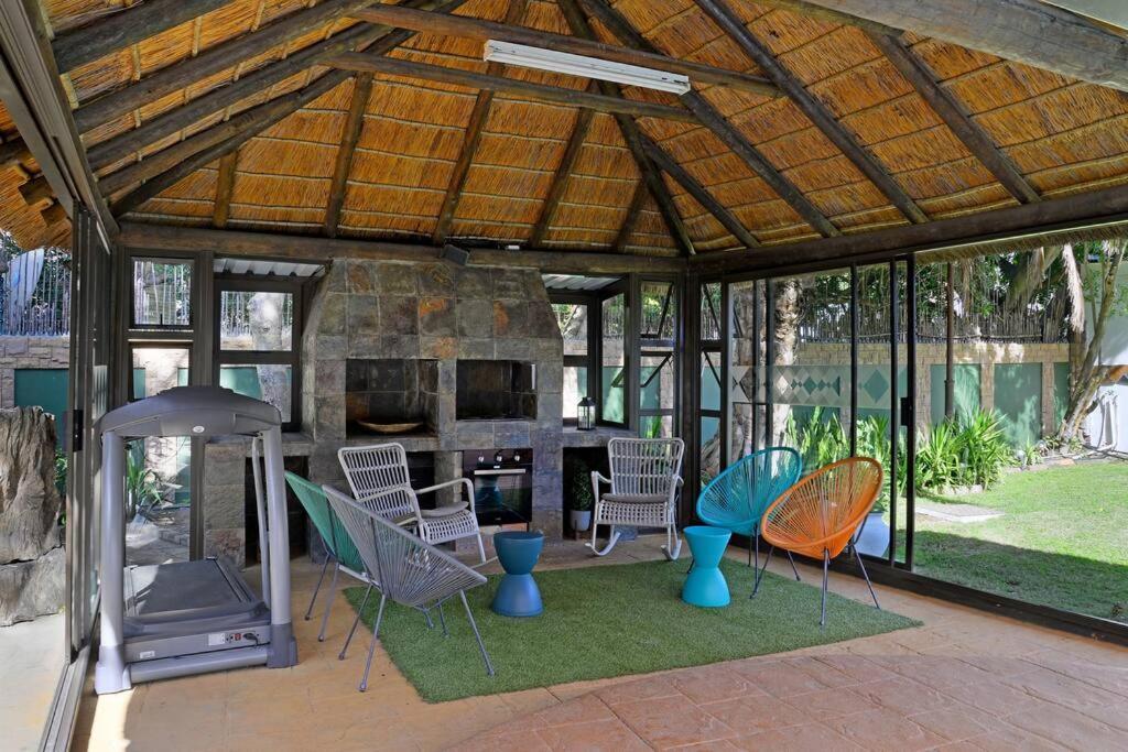 Mawethu Peaceful Garden With Covered Pool And Braai Area Cape Town Exterior photo